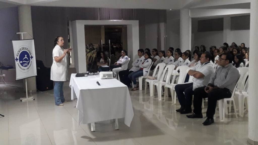 Charla de Bioseguridad para los estudiantes para los del 3er y 4to Curso de la carrera de Nutricion, Enfermeria y Fisioterapia